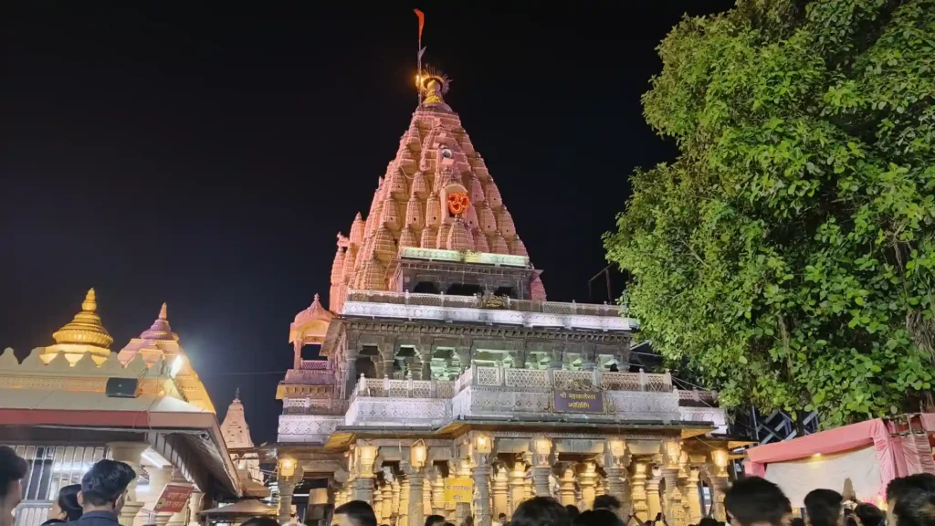 Panch Jyotirling Tour - Omkareshwar Temple Narmada River island